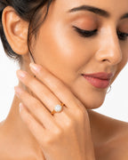 Aura Solitaire Round Gold Ring - Zari and Zevar