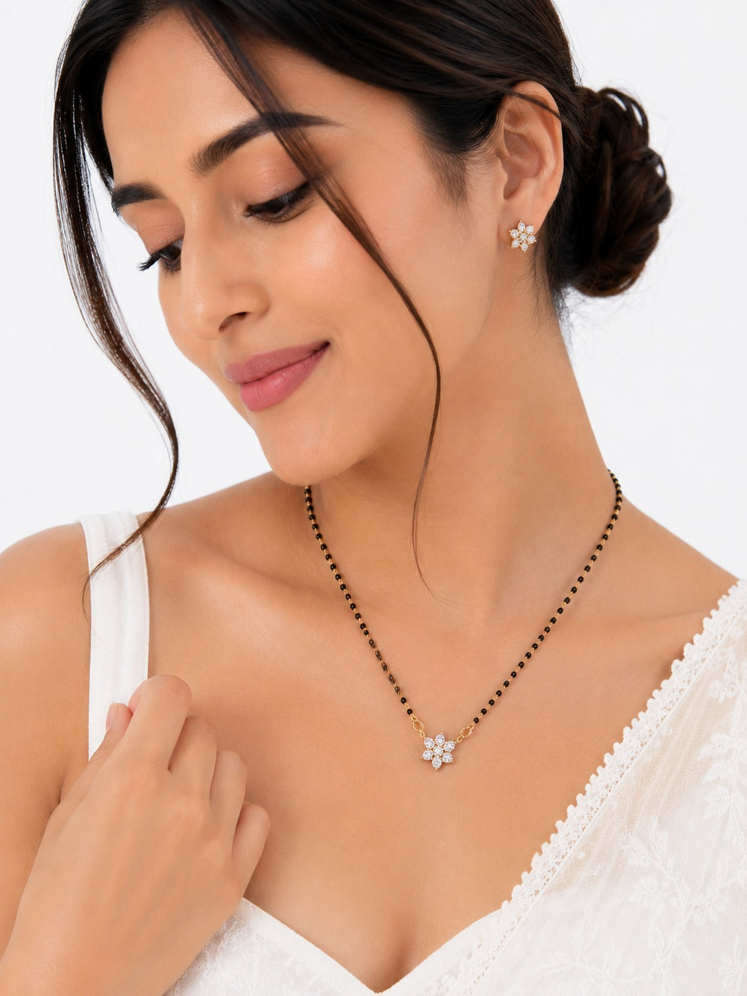Blossom Daily Wear Mangalsutra Set - Zari and Zevar