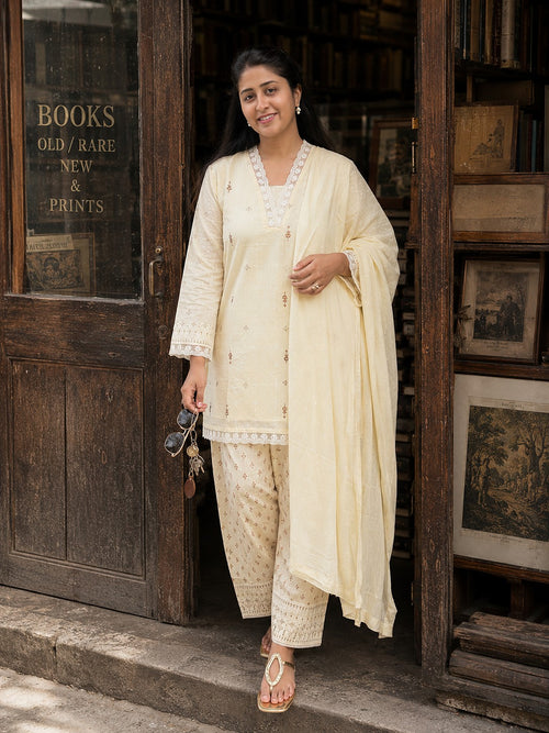 Buttercream Farshi Suit - Zari and Zevar