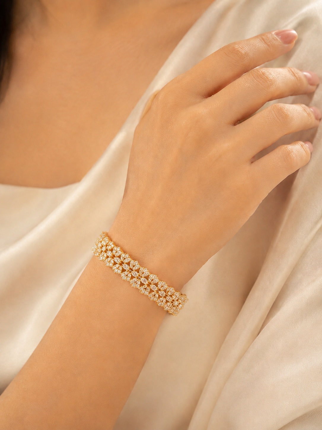 Diamond Gold Bracelet - Zari and Zevar