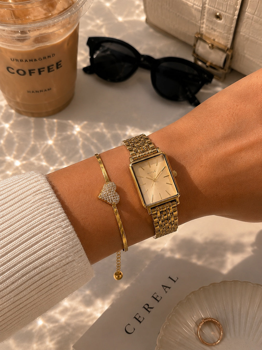 Golden Heart Bracelet - Zari and Zevar