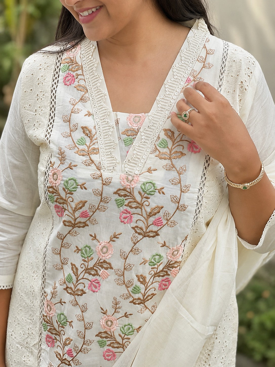 Ivory Blossom Kurti Set - Zari and Zevar
