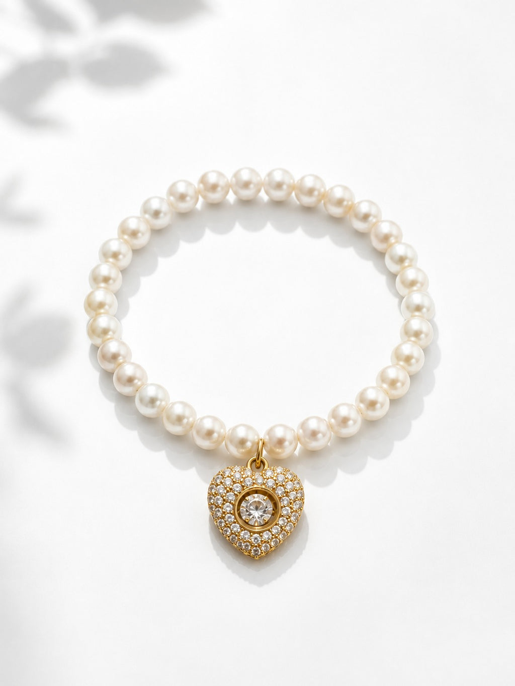 Pearl Heart Levitating Bracelet - Zari and Zevar