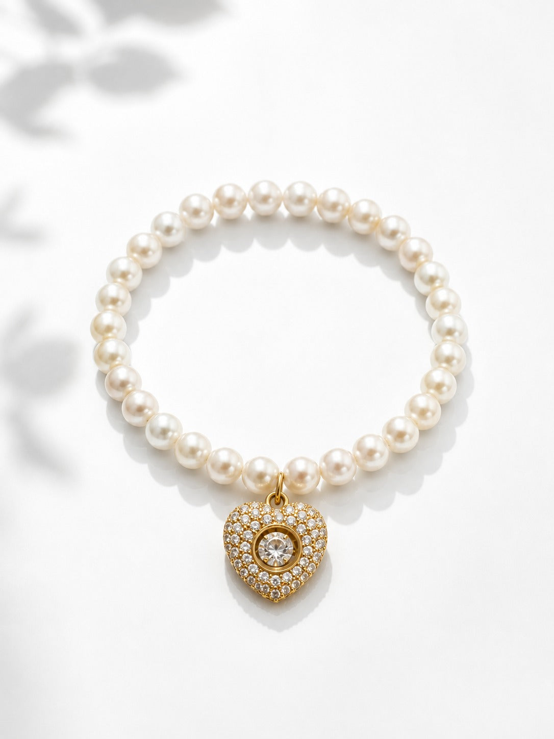 Pearl Heart Levitating Bracelet - Zari and Zevar