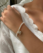 Pearl Heart Levitating Bracelet - Zari and Zevar