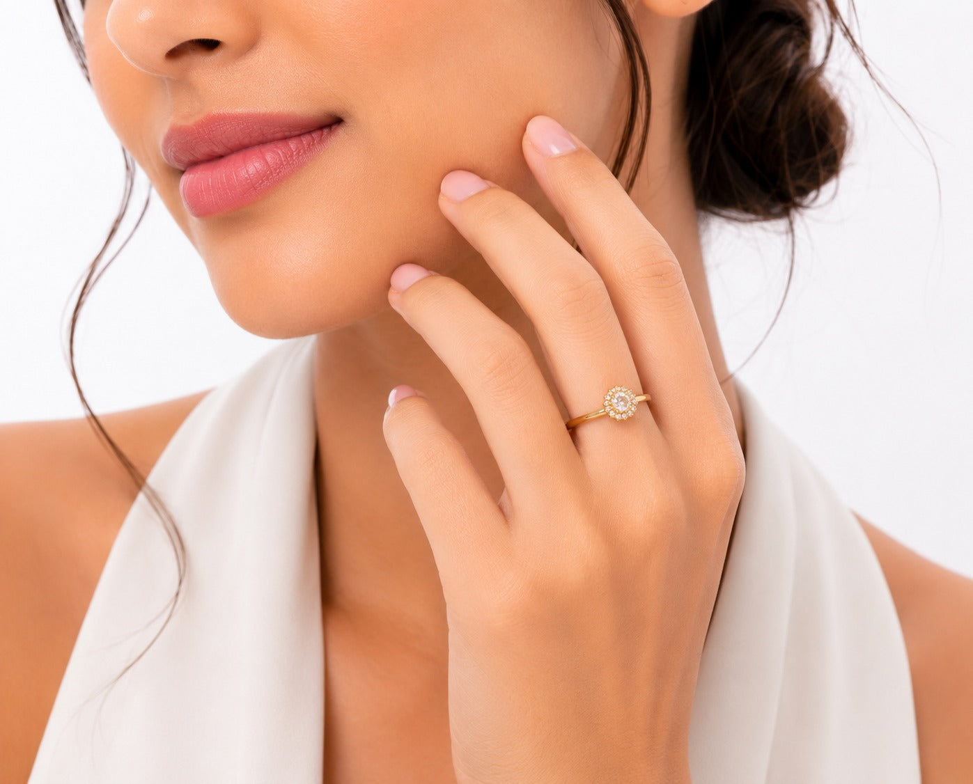 Round Cluster Floral Gold Ring - Zari and Zevar