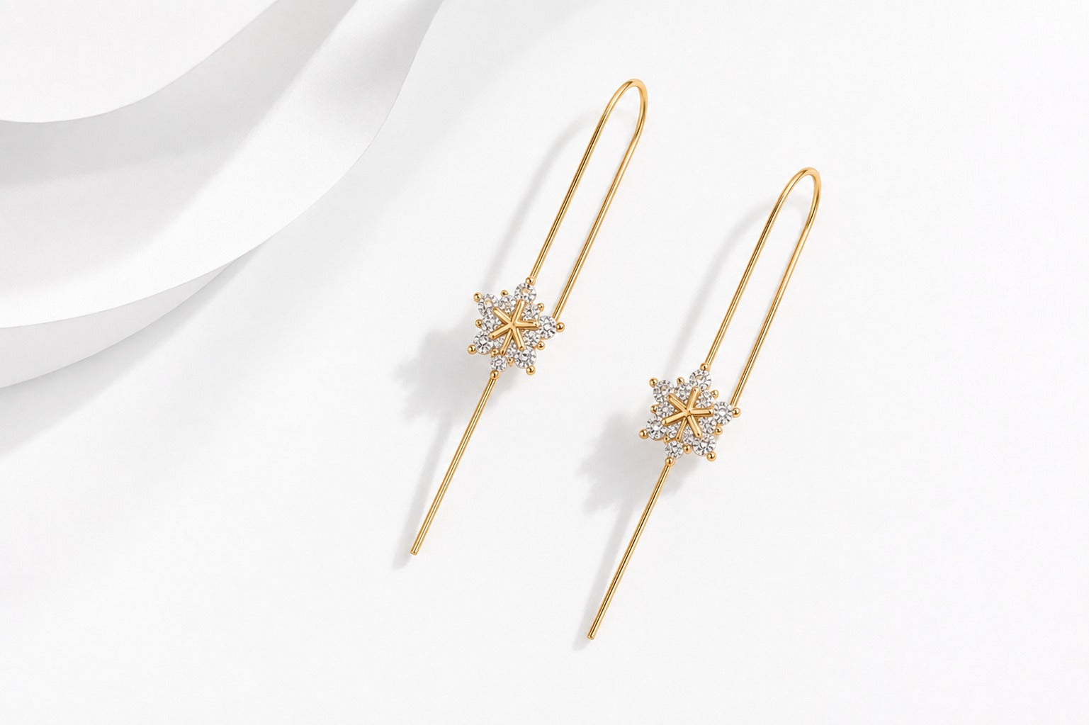 Snowflake Bugadi Pin - Zari and Zevar