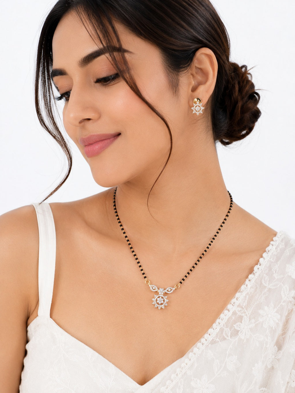 Starburst Mangalsutra Set - Zari and Zevar