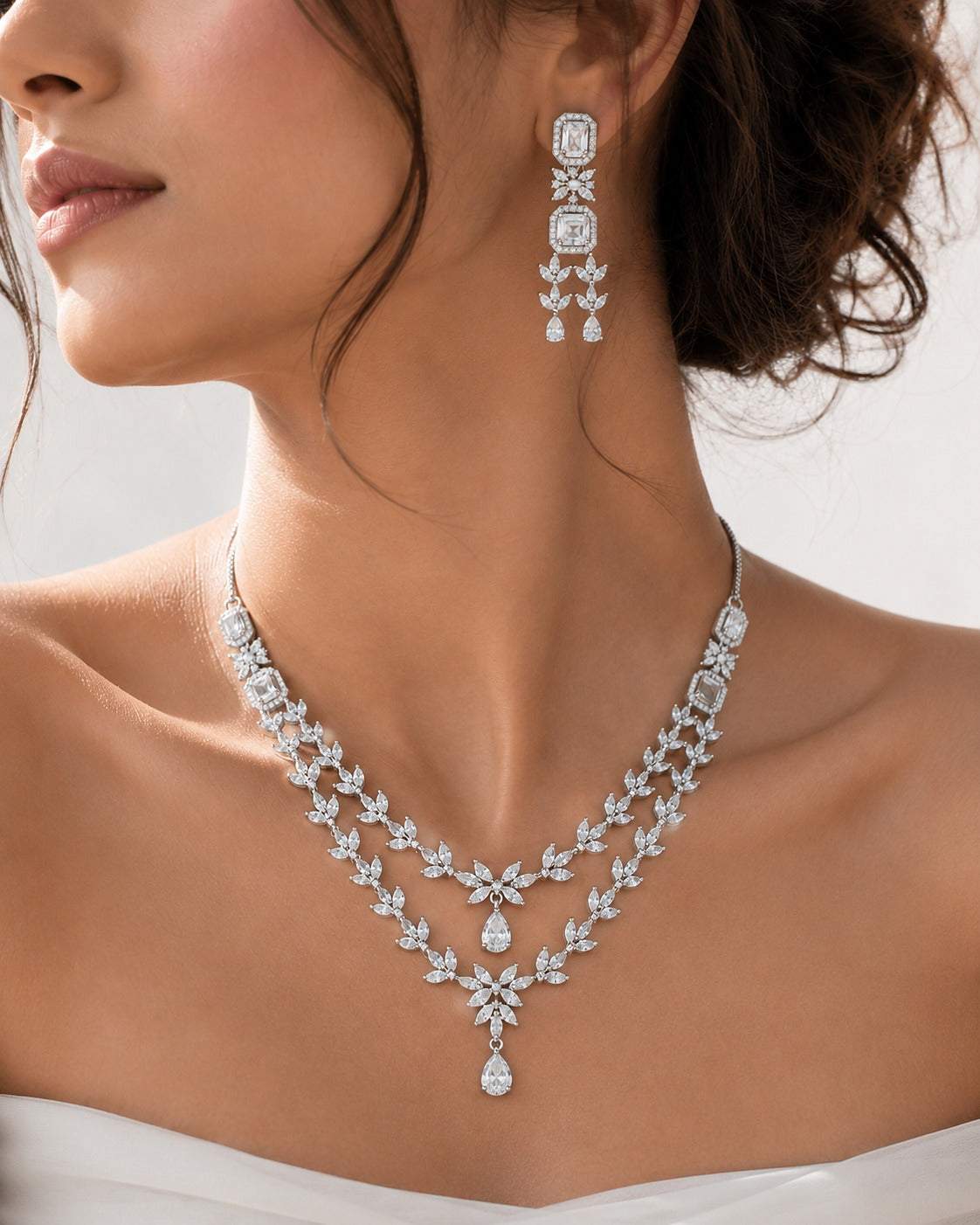 Starlight Cascade Layered Necklace Set - Zari and Zevar