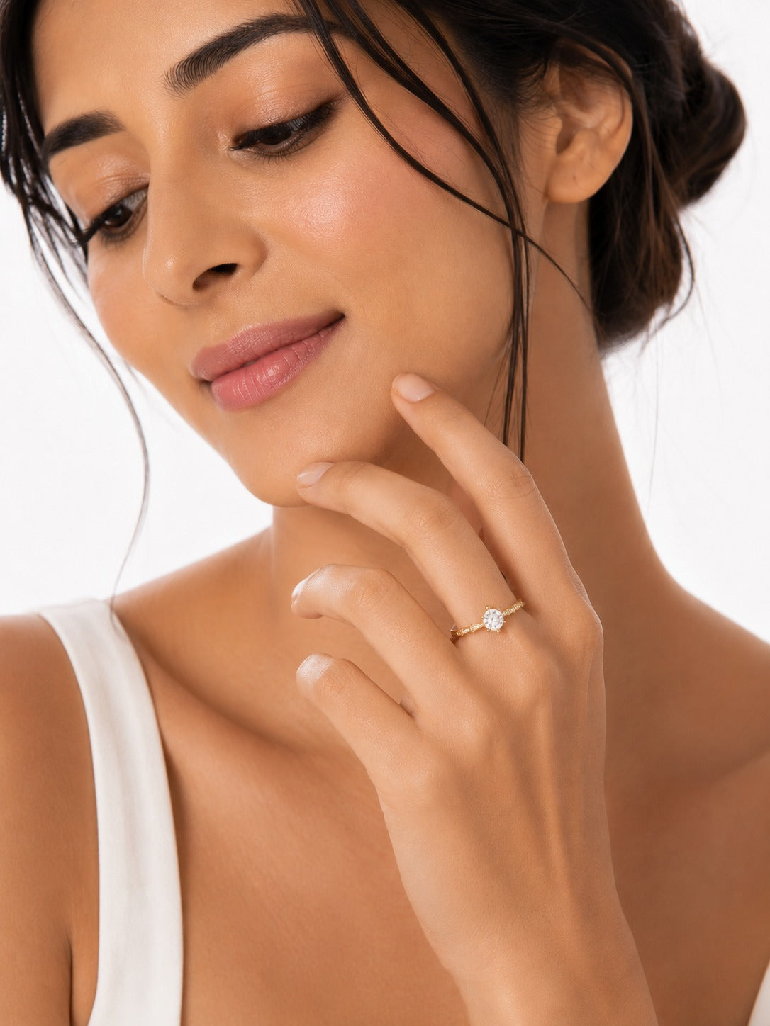 Tapered Solitaire Gold Ring - Zari and Zevar