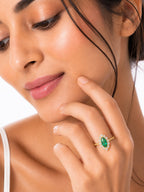 Vintage Emerald Eye Ring - Zari and Zevar